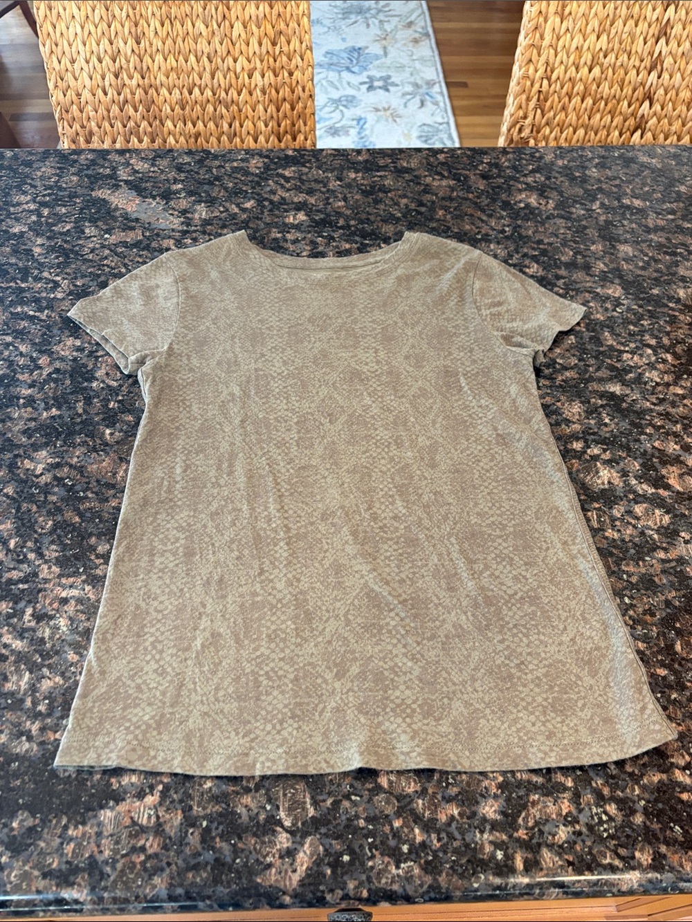 Athleta Organic Daily Snake Tee